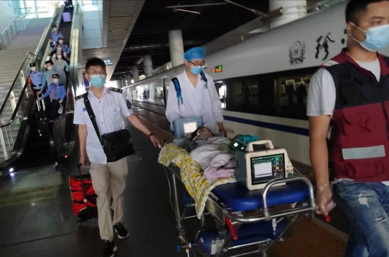 唐县高铁转运公司